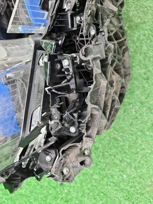 Битая Фара левая BMW 4er G22 (2020-н.в.) Laser