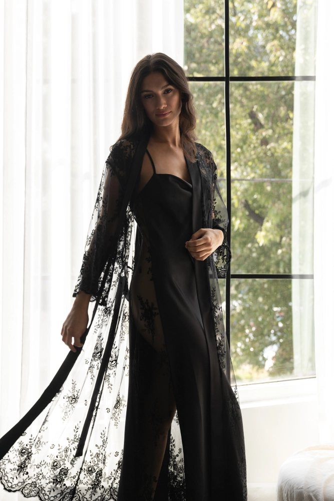 халат из прозрачной ткани с цветочной вышивкой Rya Collection Darling черный