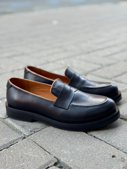 LOAFERS BLACK Sample
