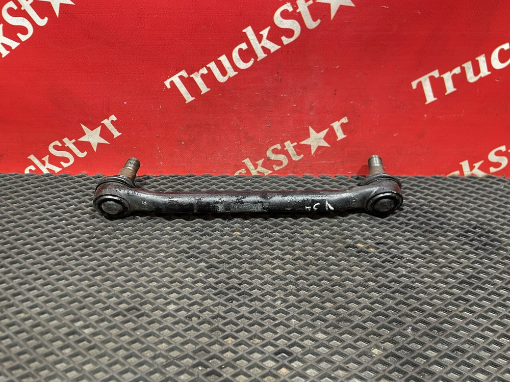 Стойка переднего стабилизатора