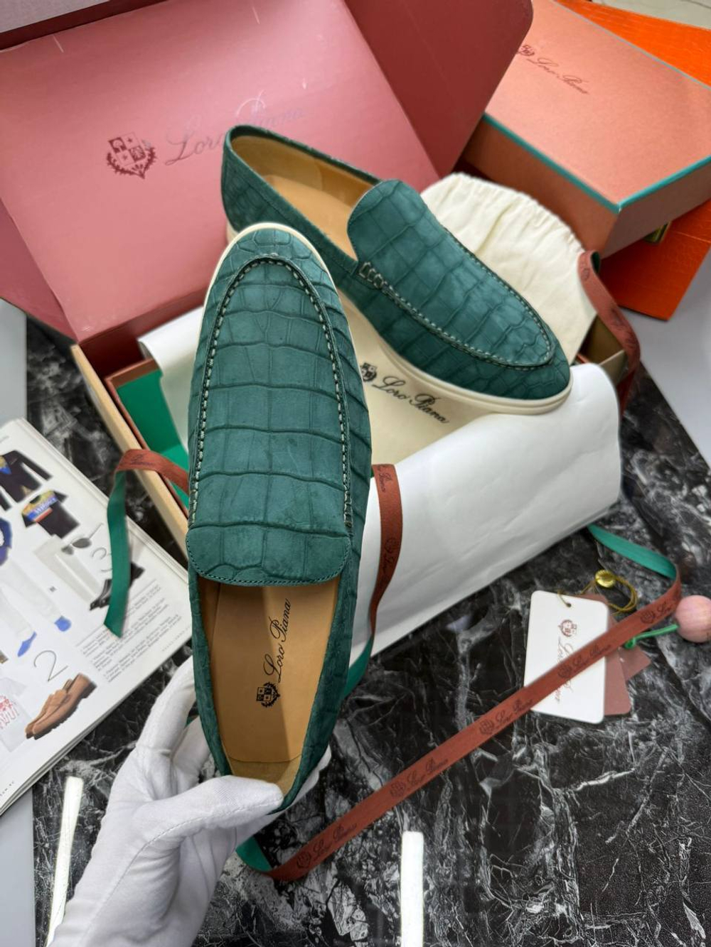 Лоферы Loro Piana кожи крокодила
