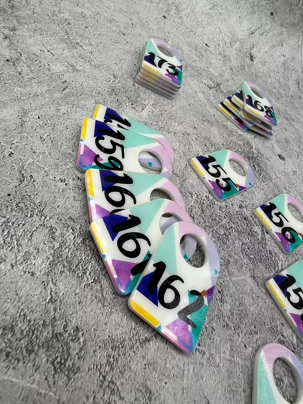 Номерки для ключей акрил 3х5 см