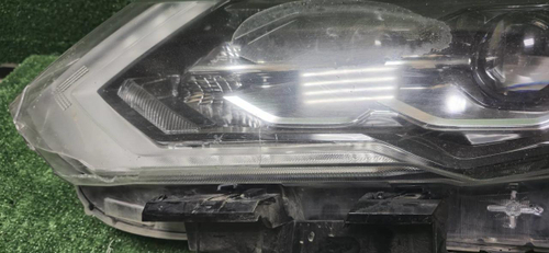 Битая Фара левая Nissan X-Trail T32 (17-22) LED
