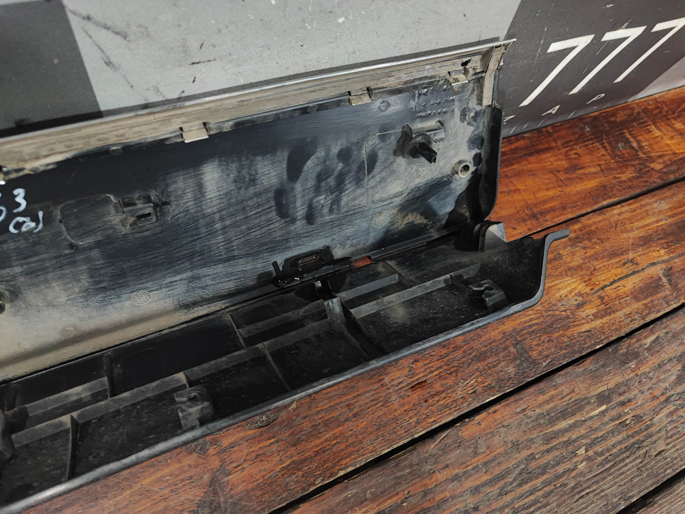 Накладка двери передней правой GAC GS8 2 21-нв Б/У Оригинал 7155092DRS0000