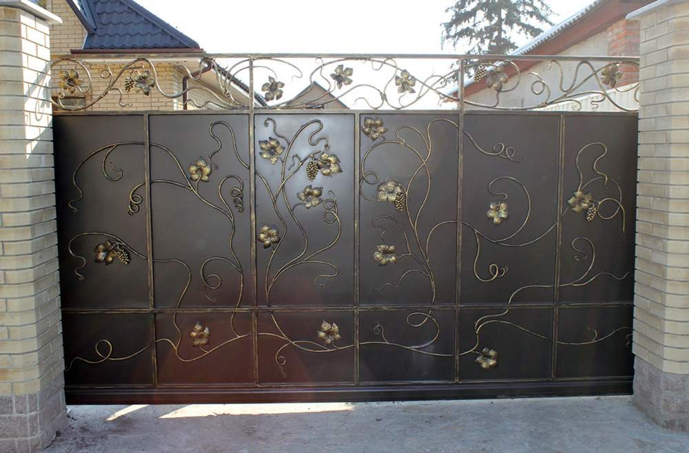 Ворота откатные кованые.