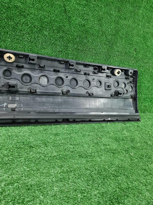 Накладка двери передняя Range Rover Vogue 4 12-22