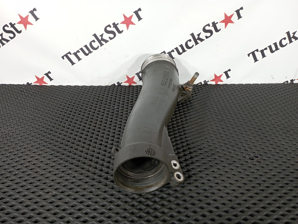 Патрубок интеркулера 2018 г.