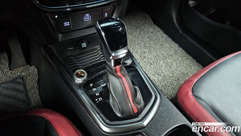 KG Mobility (Ssangyong) Very New Tivoli Бензин 1.5 2WD (11.2019)