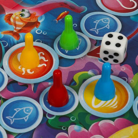 Настольная игра-ходилка. Голодная акула. 217х330х27 мм. Умные игры