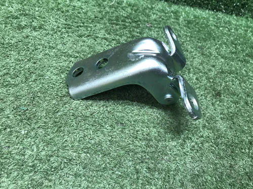 Петля двери передняя правая Geely Coolray (19-нв)