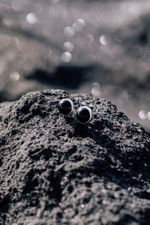 Серьги-пусеты с черным агатом