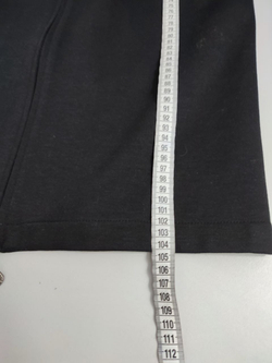 Платье лаконичного дизайна 42/44 размер