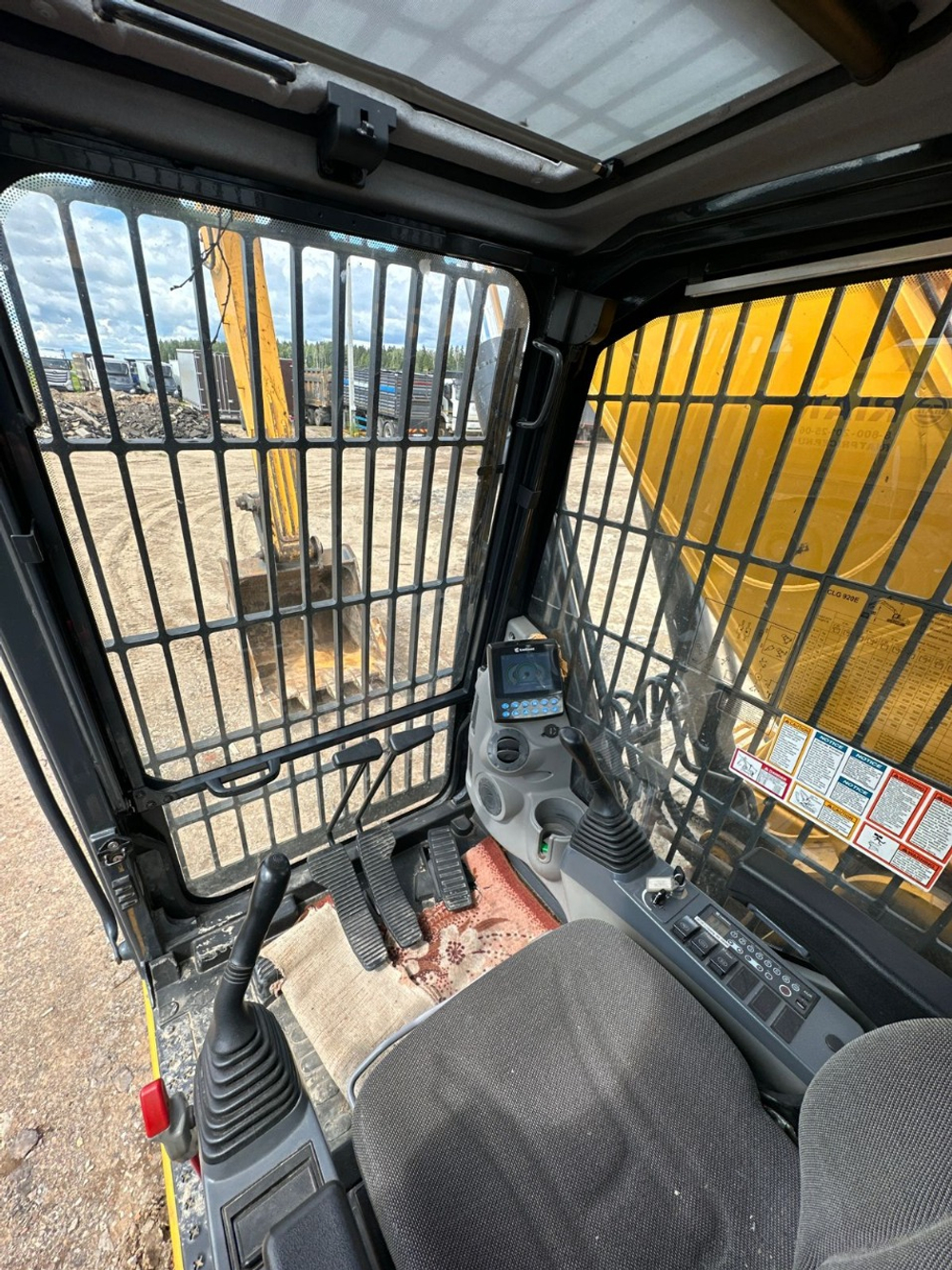 LiuGong CLG920 Экскаватор CLG920E (Дизельный, 5,9 л, 152 л.с., АТ)