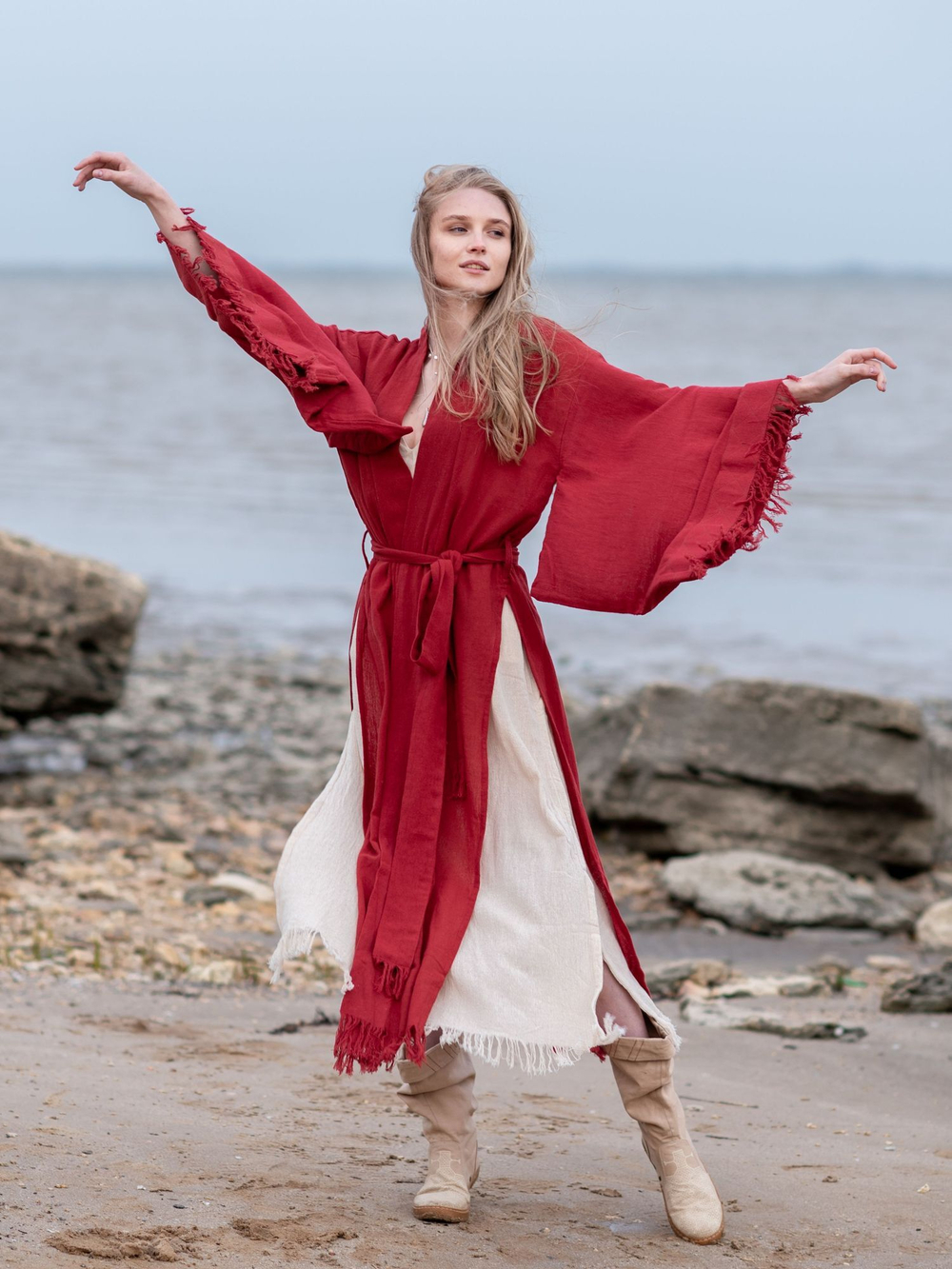 Кимоно с разрезами (красный)