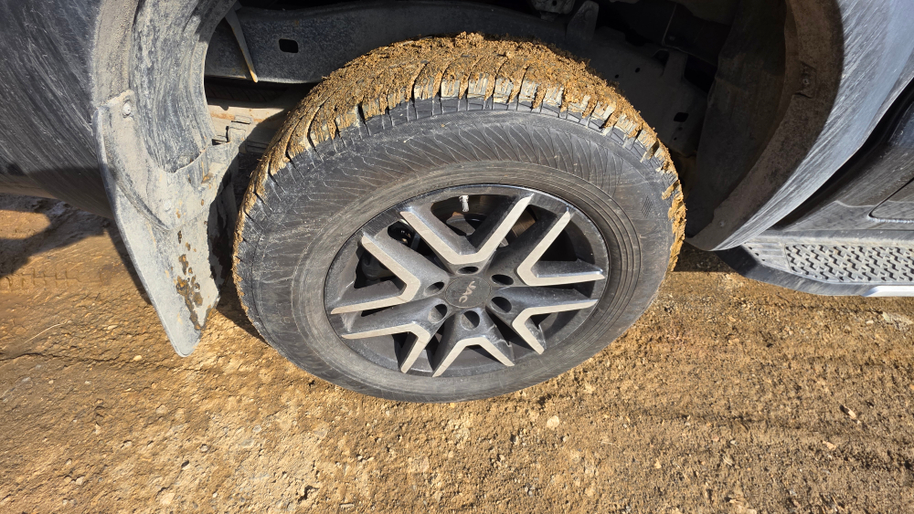 JAC T8 Pro 2.4 T MT 4WD Full Extra