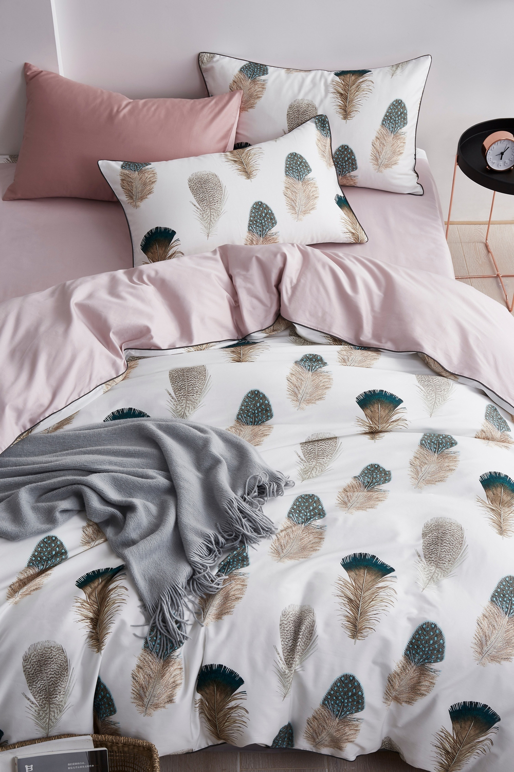 Комплект постельного белья Сатин Премиум на резинке CPAR047