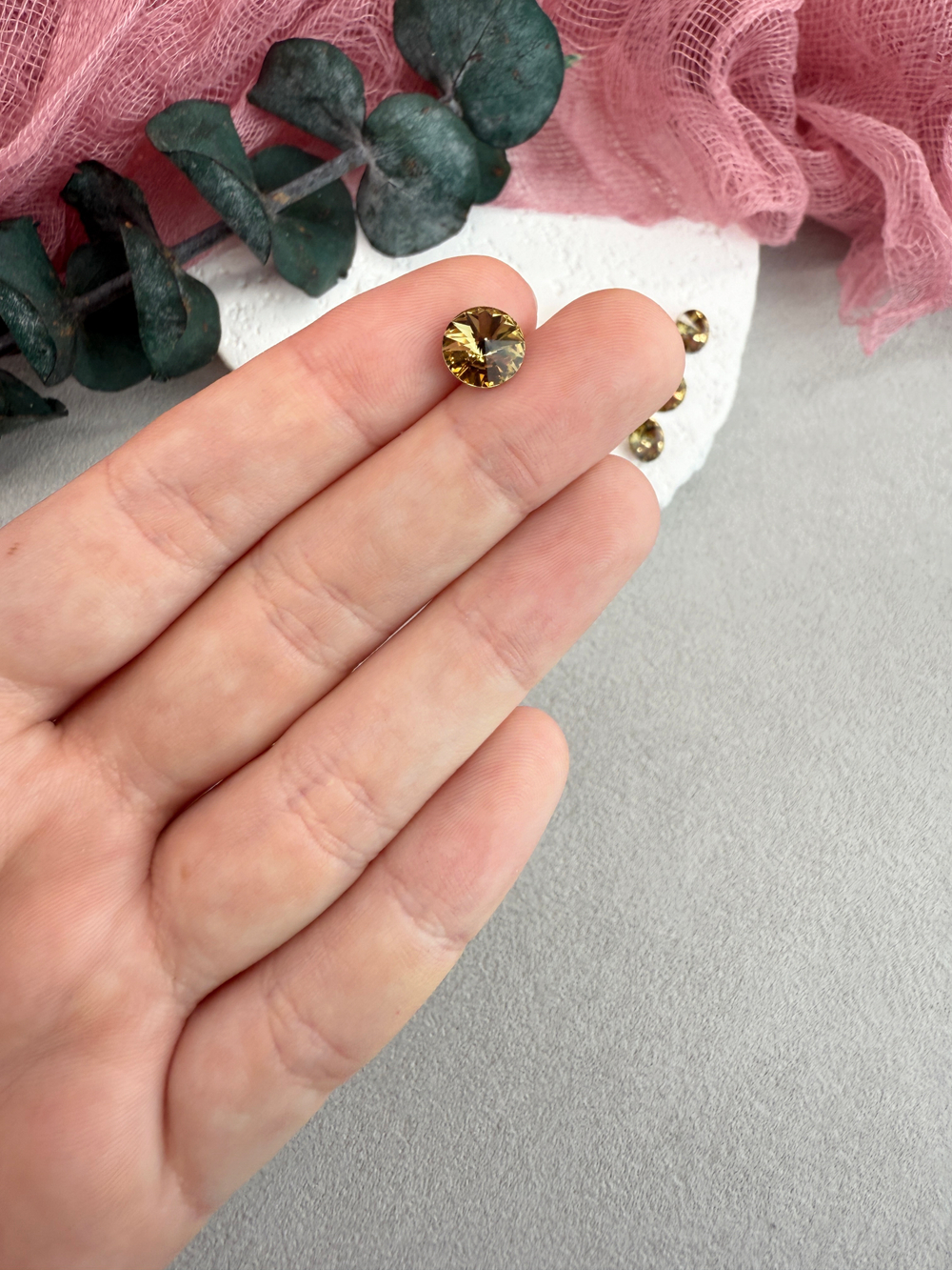 Риволь Rivoli 8 мм, Light smoke topaz