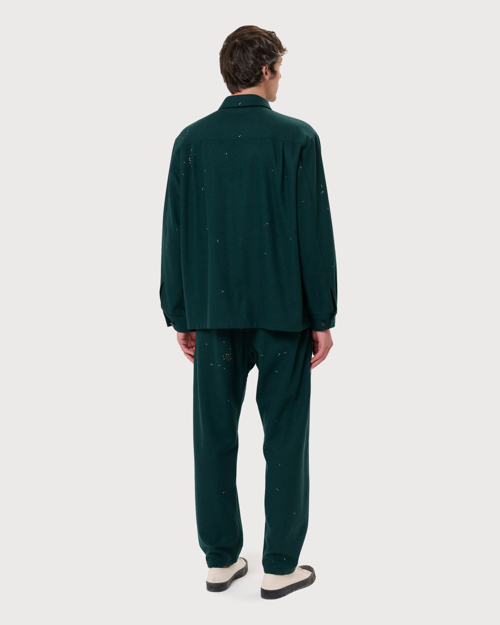 UNDERCOVER БРЮКИ ЗЕЛЕНЫЕ С ВЫШИВКОЙ