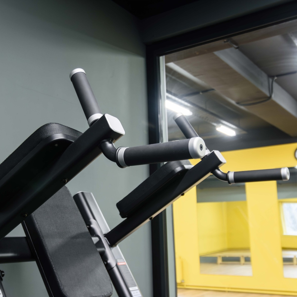 U2047 Брусья-пресс