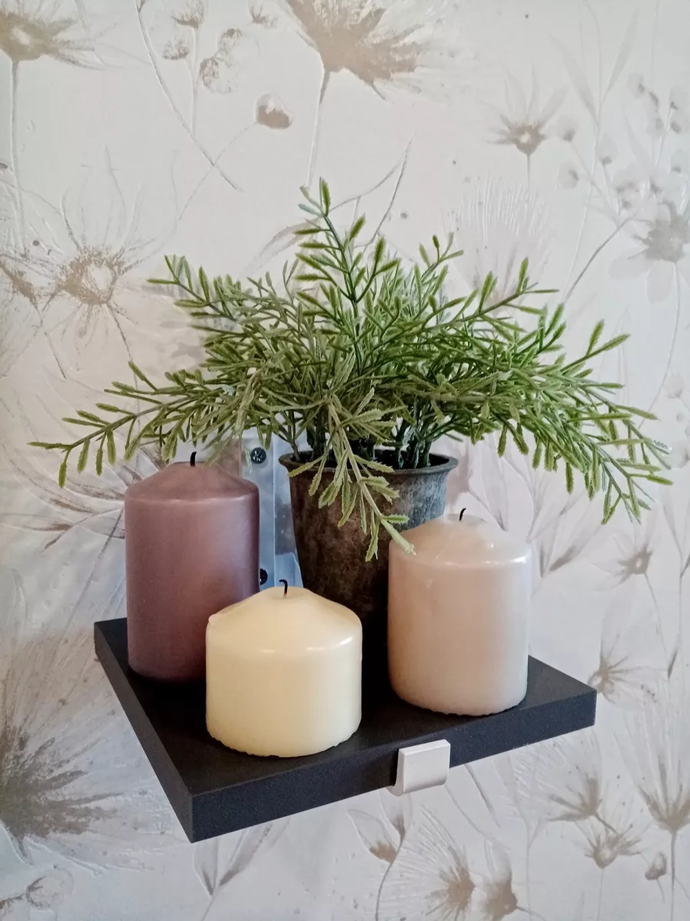 Полка настенная лофт маленькая на кронштейне