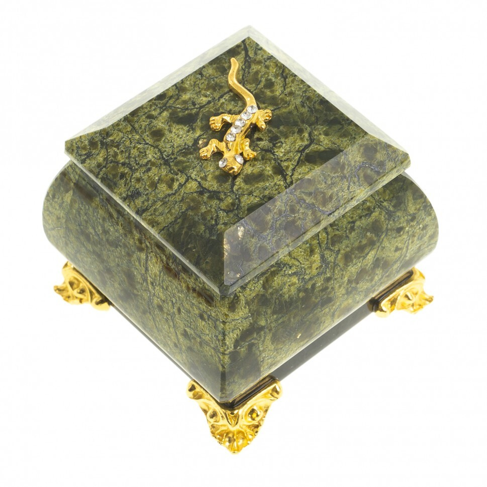 Шкатулка квадратная с ящерицей камень змеевик 6х6х5,5 см G 123250