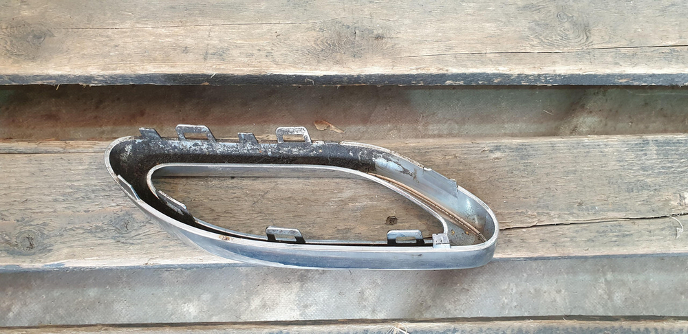 Накладка юбки заднего бампера левая GLS (X166) 15-19 Б/У Оригинал A0008850174