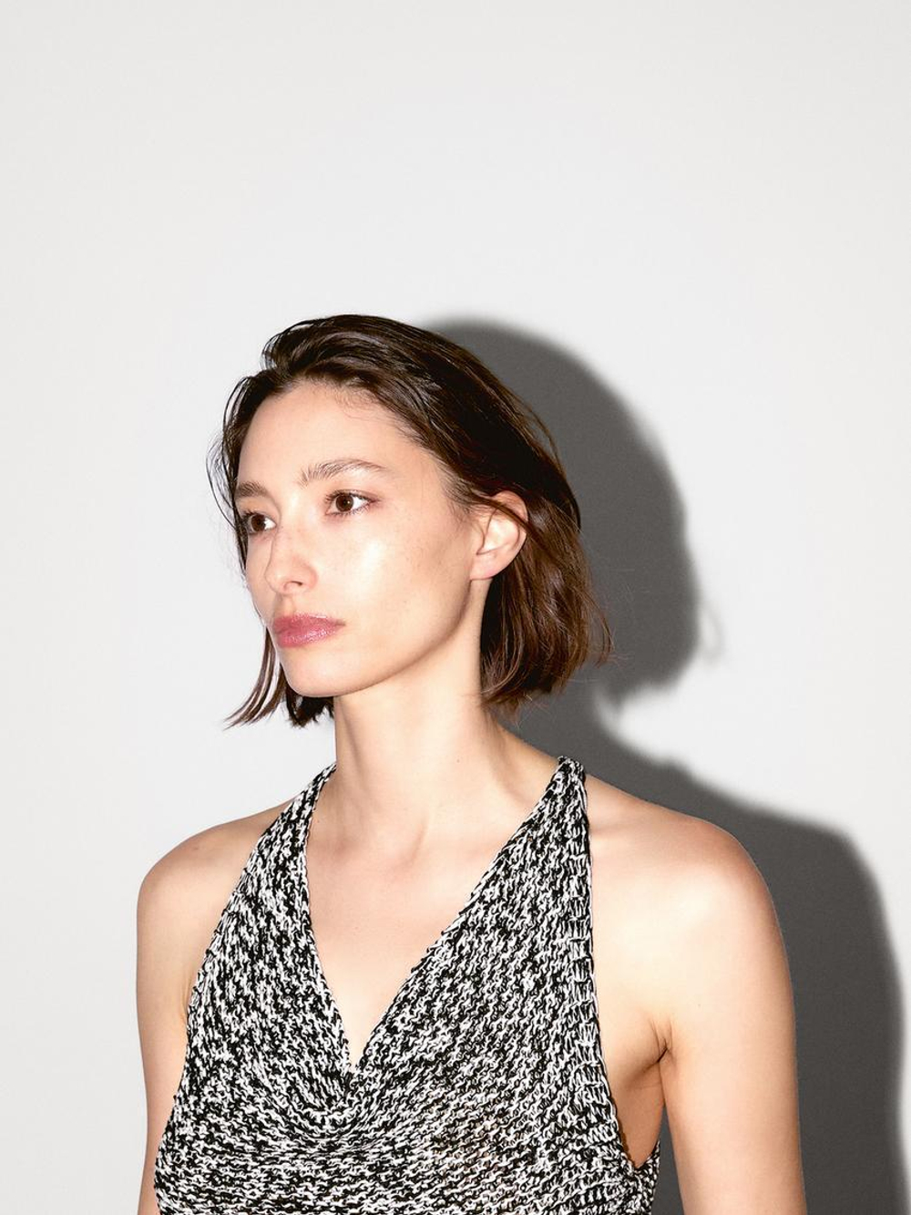 Massimo Dutti Трикотажный топ с драпировкой и меланжевым узором, натуральный, кремовый