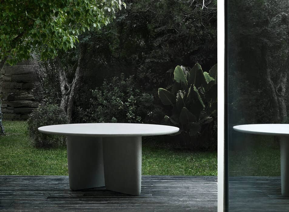 Стол B&B Italia Tobi-Ishi Outdoor