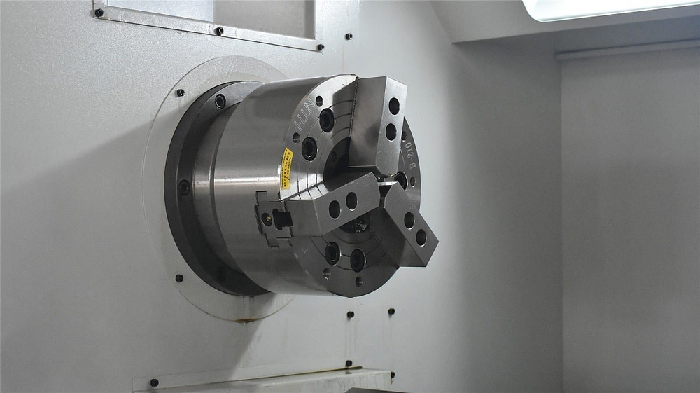 Токарный станок c ЧПУ с прямой станиной MetalTec CK 50x1000H ПРОФИ