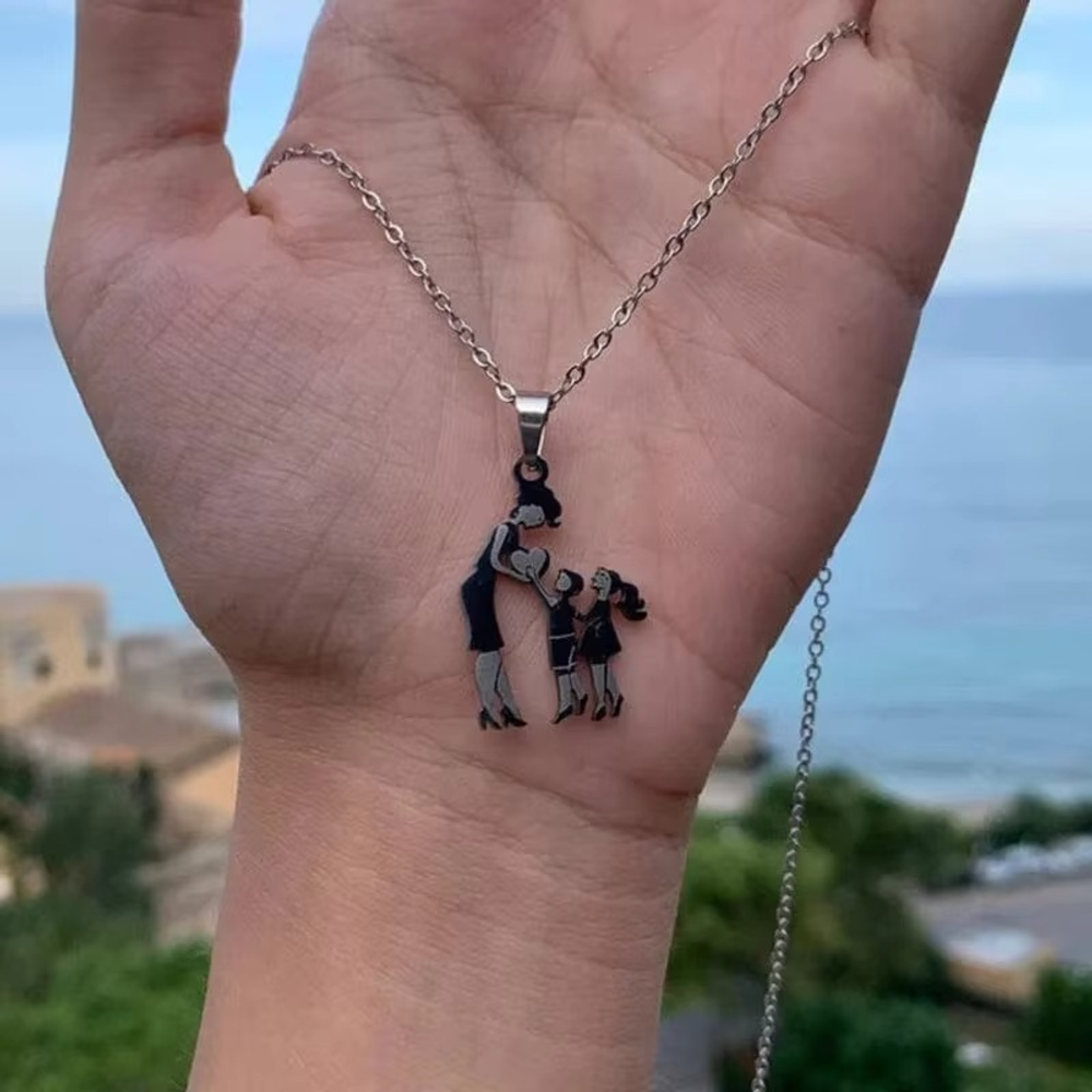 «Мама и ее ребенок» ожерелье с подвеской