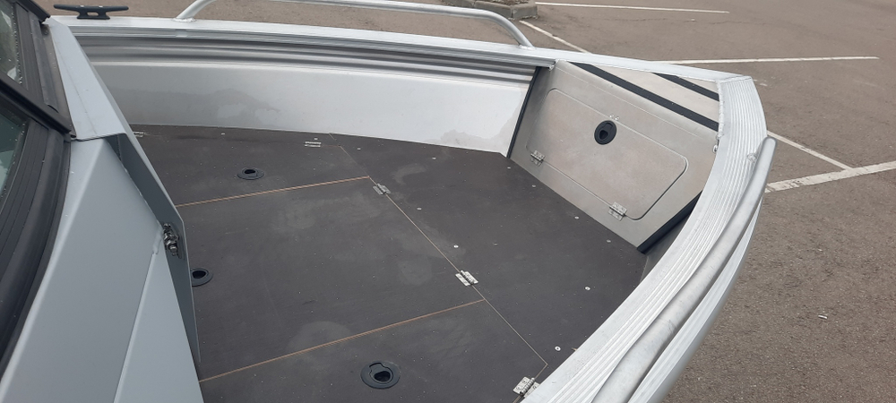 Рундук в носовом треугольнике