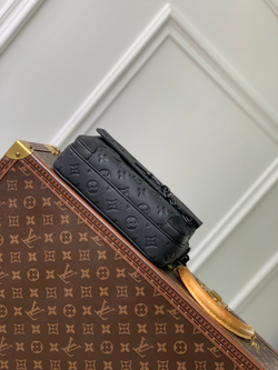 Louis Vuitton Steamer Messenger Bag
