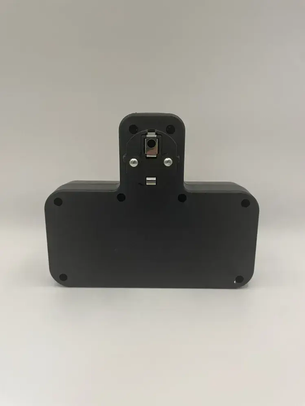 Тройник черный, 2 розетки, 2 USB, 1 Type-C