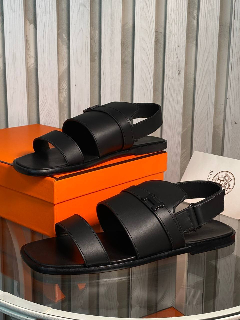 Шлепанцы Hermes