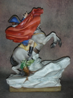 Статуэтка. Фарфор. Солдат. Переход Наполеона через Альпы. Capodimonte. Италия