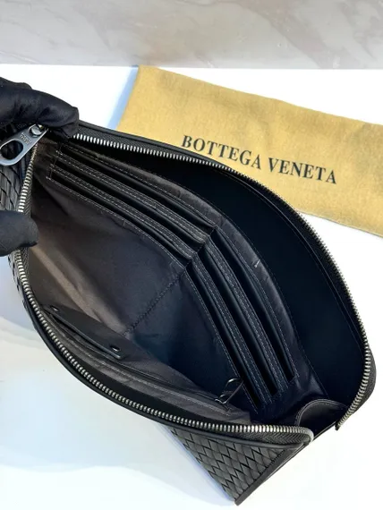 Клатч кожаный Bottega Veneta