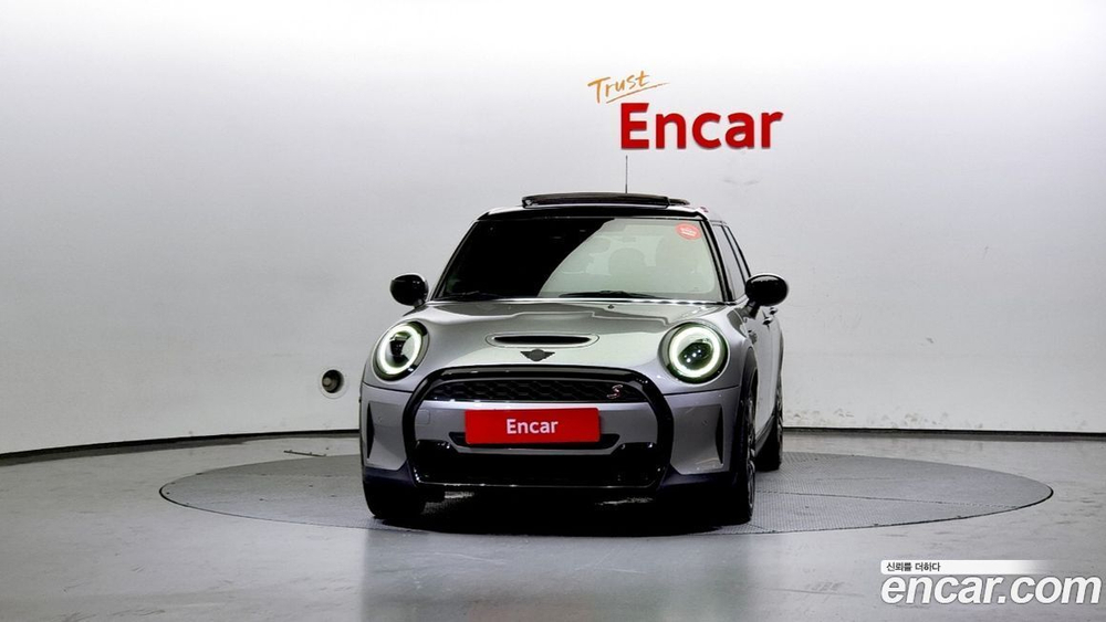 Mini Cooper S 5 даерей Classic (01.2024)