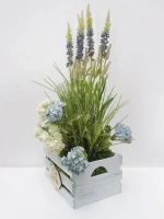 Композиция в ящике "Гортензия"