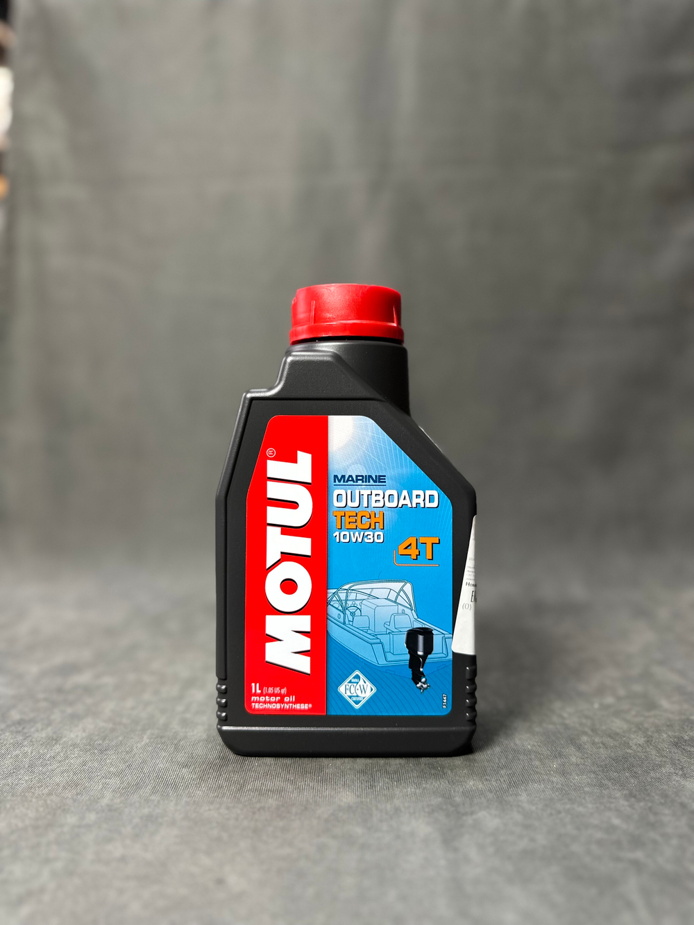 Масло Motul OUTBOARD TECH 4T 10W30 моторное, полусинтетическое, 1 литр