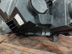 Фара правая LADA Niva Travel 20-нв Б/У Оригинал 8450087158