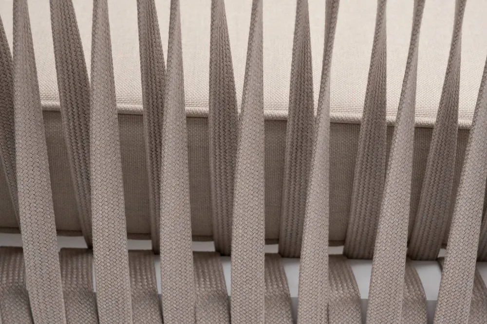 "Касабланка" диван 2-местный плетеный из роупа, каркас алюминий белый муар, роуп бежевый 20мм, ткань бежевая 035