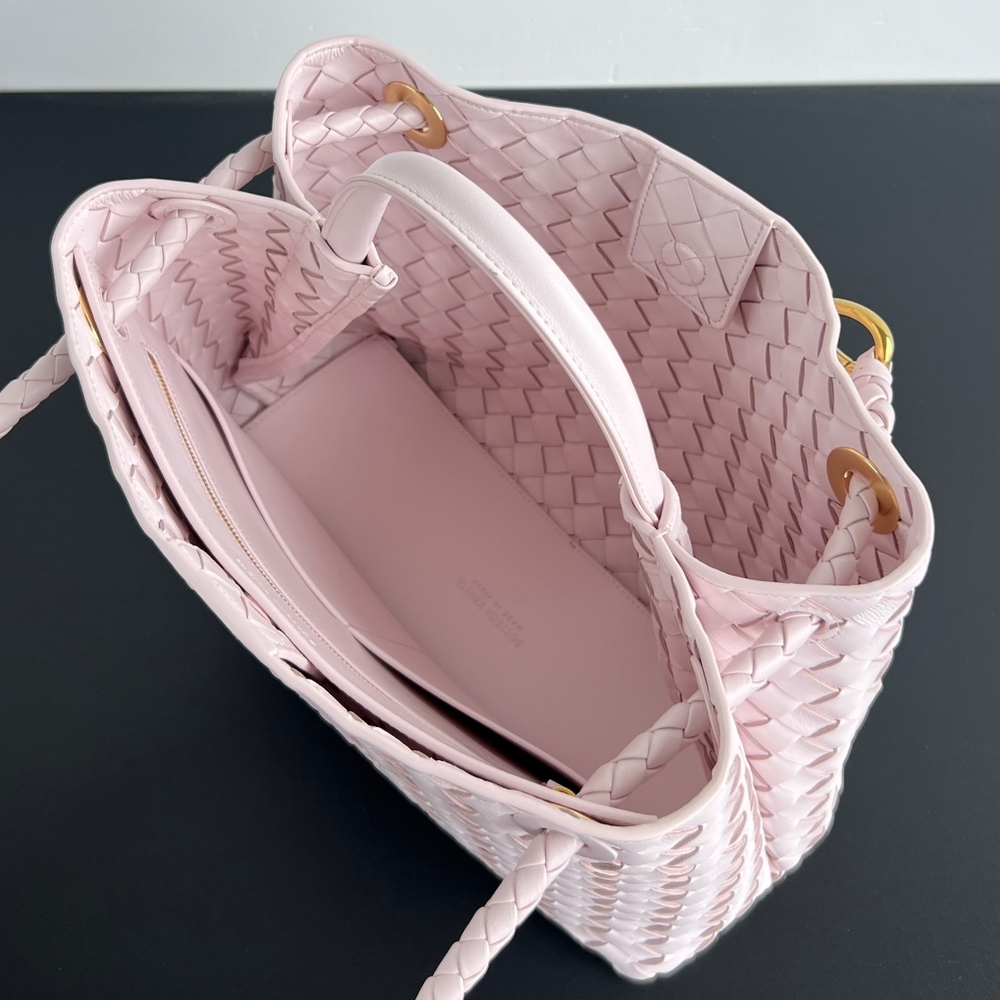 Bottega Veneta Medium Andiamo 32 cm