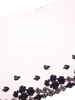 05-103 Вышивка на неэл. сетке 21 см, бежевый/черный