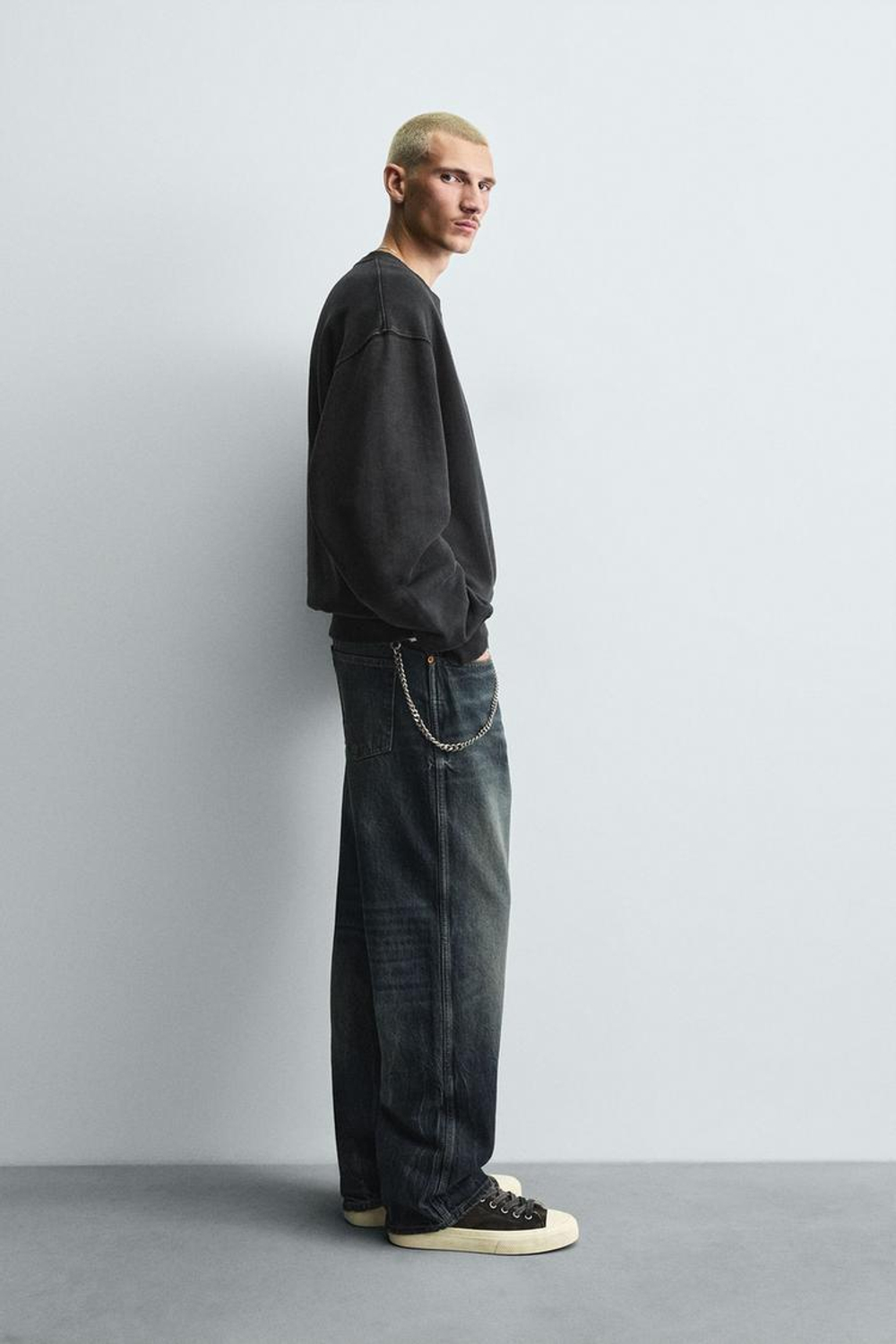 ZARA ТОЛСТОВКА С ЭФФЕКТОМ ПОТЕРТОСТИ И УЗОРОМ «ЁЛОЧКА», ТЕМНЫЙ АНТРАЦИТ