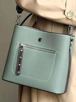 женская сумка на плечо из натуральной кожи