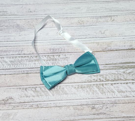 Галстук бабочка классика, лайм глянец