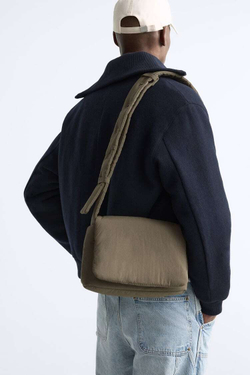 ZARA СУМКА ИЗ НЕЙЛОНА С КЛАПАНОМ, ХАКИ