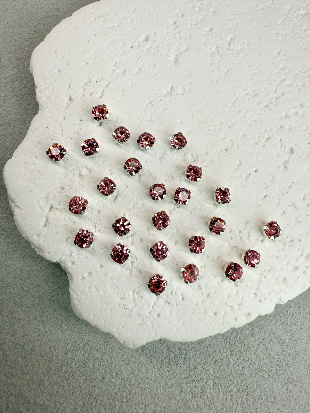 Шатоны 4 мм, Светлая роза в серебре, 25 шт