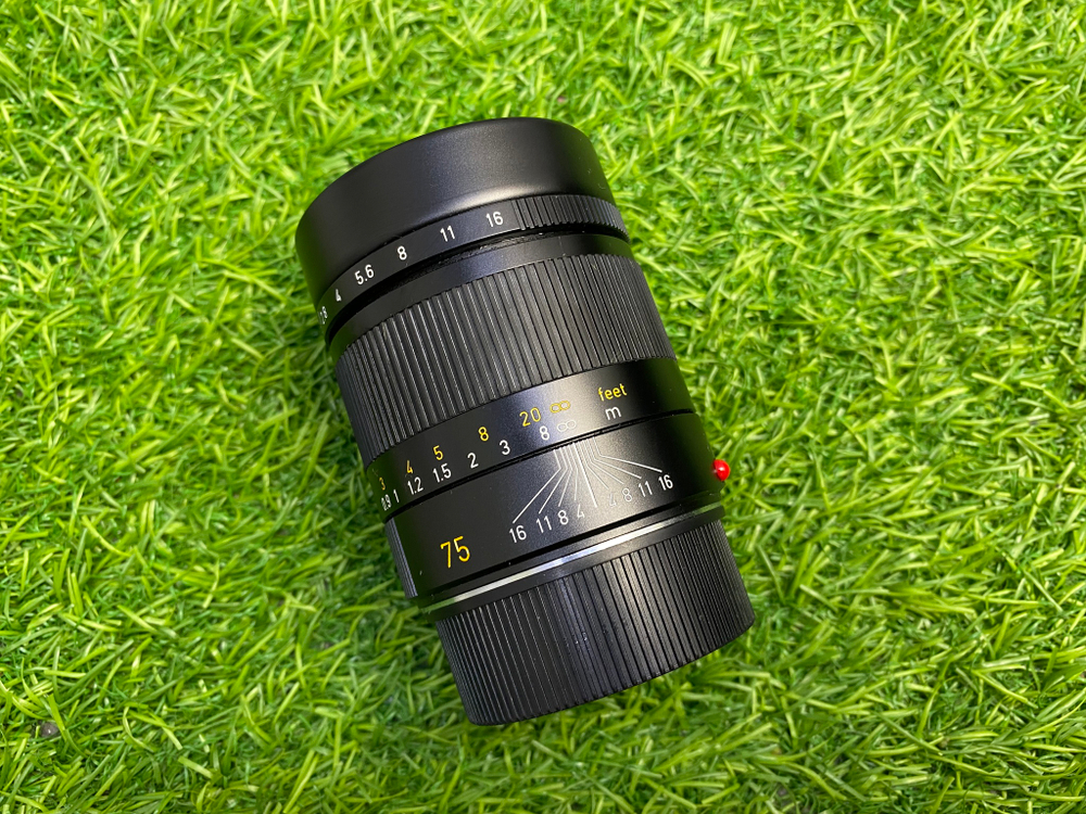 Объектив Leica Summarit-M 75mm 2.5
