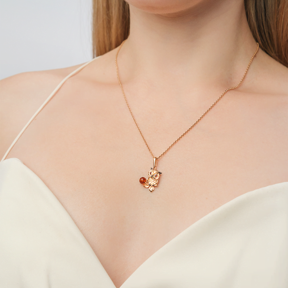 Подвеска «Сова» из красного золота с янтарём и эмалью